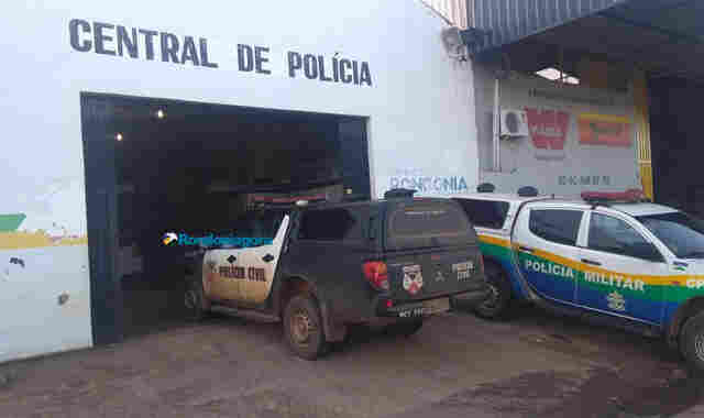 Costa-riquenho é esfaqueado nas costas durante briga em bar