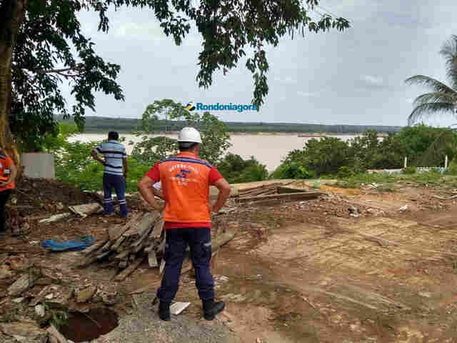 Com riscos de desabamento, antigo Mirante 3 é demolido pela Prefeitura