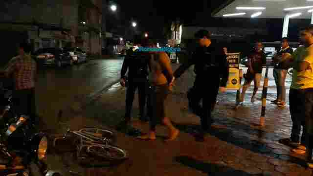 Criminoso rouba celular de mulher, é perseguido pela vítima e acaba surrado por populares