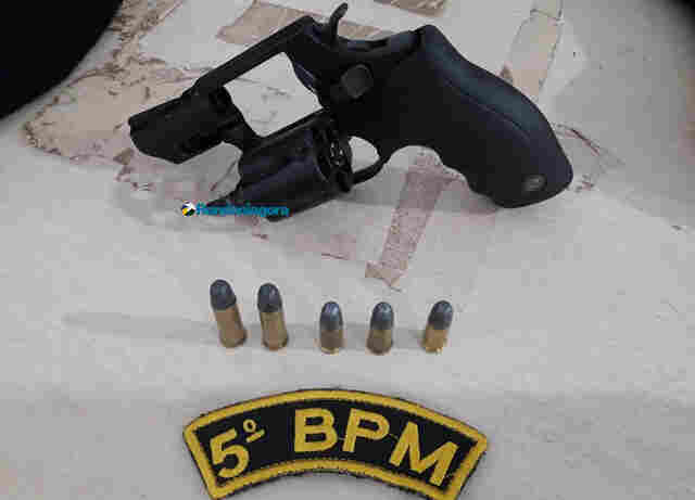 Adolescente de 16 anos é linchado por populares após roubar celular de mulher na Zona Leste