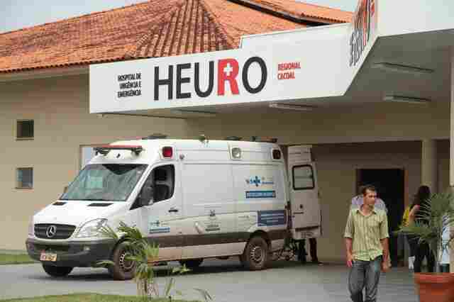 Homem é esfaqueado por criminoso em panificadora