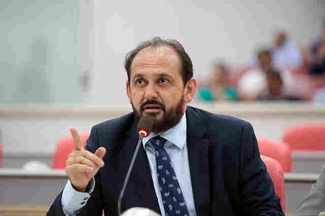 Laerte Gomes cobra providências da Sedam e ICMBio sobre mortalidade de peixes no rio São Miguel