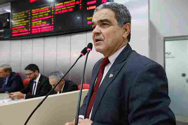 Deputado Aélcio da TV destaca a importância em direcionar emenda à educação