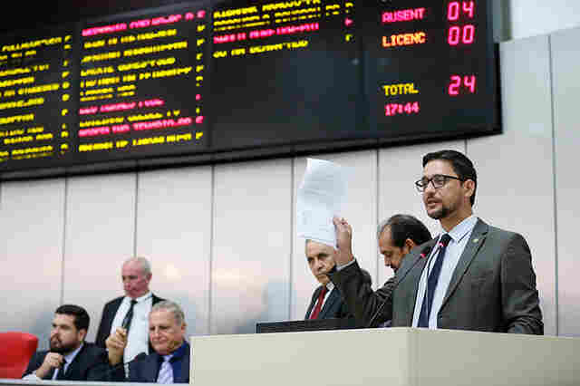 ALE derruba veto do Executivo e garante o porte de arma aos agentes de segurança socioeducativo