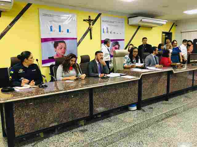 Vereadora destaca participação da sociedade na luta contra violência à mulher