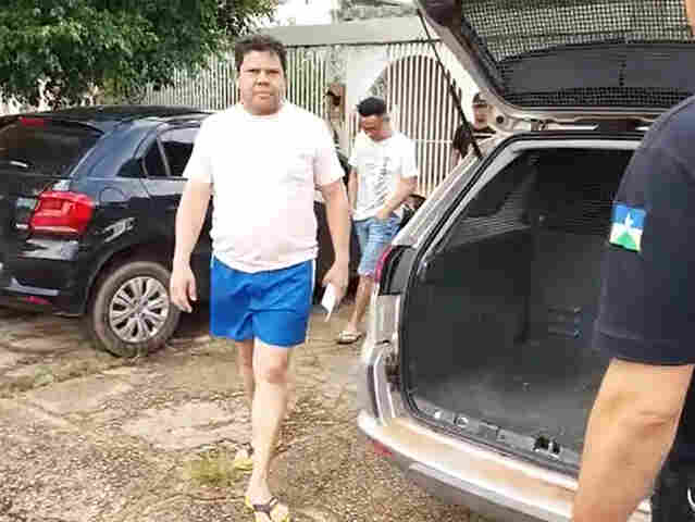 Vídeo: Polícia Civil cumpre mandados e prende Jair Monte e Fernando da Gata