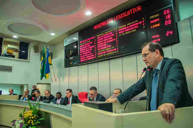 Governo cobra justificativa para aumento de 25% na conta da energia elétrica em Rondônia