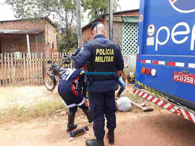 Adolescente é atropelada por caminhão na Zona Leste