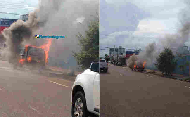 Kombi pega fogo no meio da rua em Porto Velho