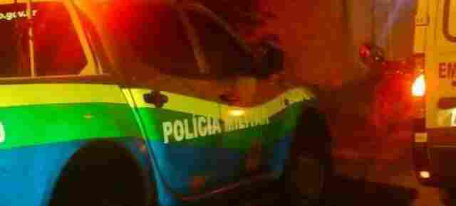 Jovens são atacados com facadas na virada do ano