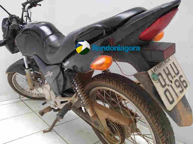 Ao ser presa com moto roubada, mulher diz que buscaria homem que fugia da polícia