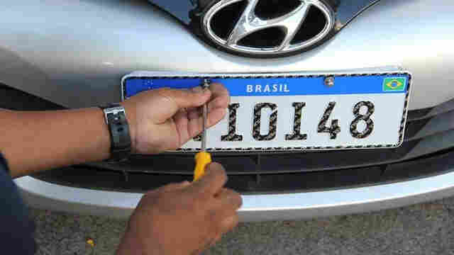 Detran discute implantação do novo modelo de placas do Mercosul