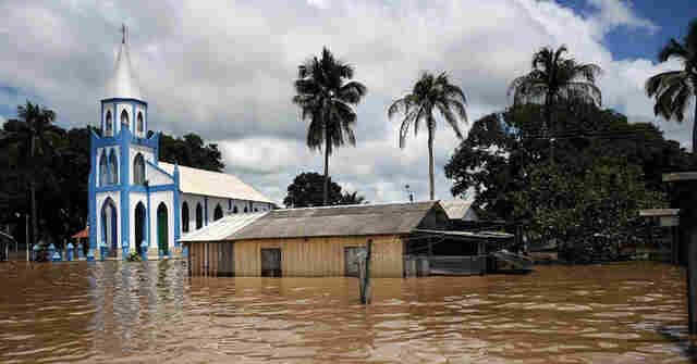 Fortes chuvas não configuram risco de enchente, explica comandante geral do Corpo de Bombeiros