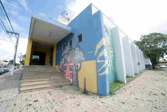 Após manutenção, Biblioteca Francisco Meirelles retoma atendimento ao público