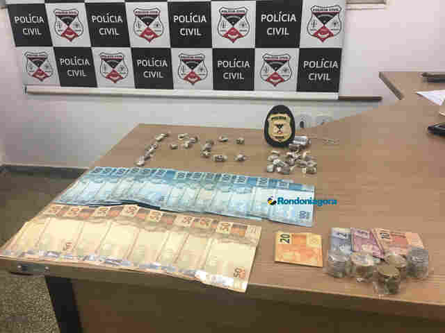Polícia prende homem com mais de 30 invólucros de maconha e R$ 2 mil na Capital