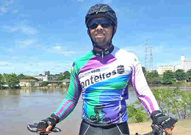 Deputado eleito percorrerá mais de 370 quilômetros de bicicleta para tomar posse