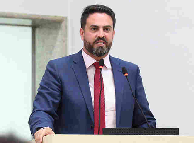 Deputados derrubam resolução que criou salários extras para eles próprios em Rondônia