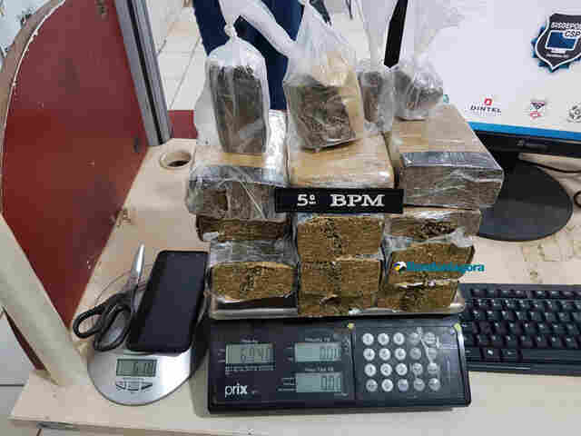 Monitorado por tornozeleira é preso com 7 Kg de maconha após fraturar perna da própria filha de 1 ano