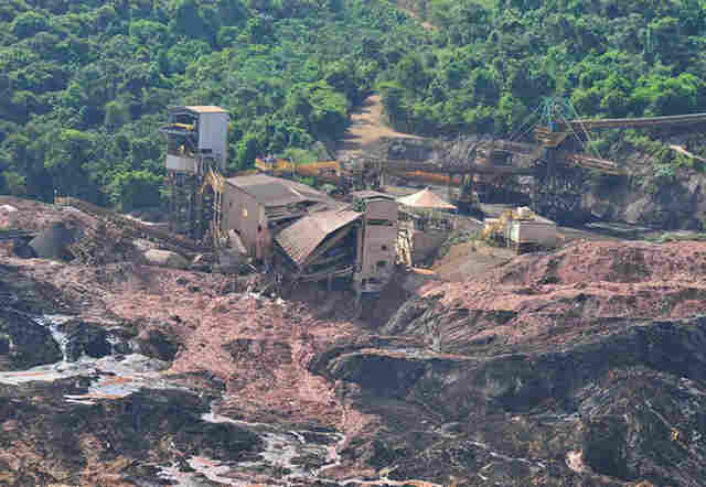 Sobe para 350 o número de desaparecidos na tragédia de Brumadinho