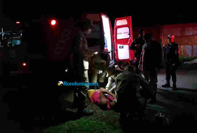 Inabilitado, motociclista bêbado é preso após cair de moto com amigo