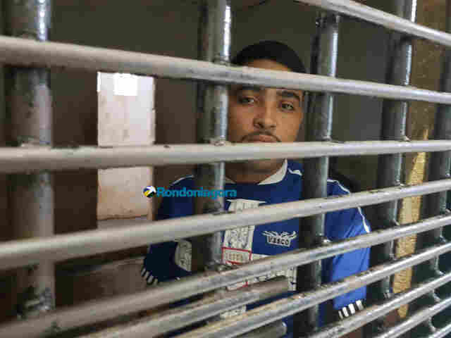 Criminoso que participou de tentativa de roubo na casa da mãe de policial é preso e confessa crime