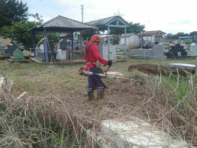 Cemitérios de Porto Velho recebem mutirão de limpeza