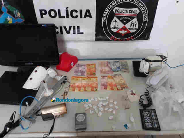 Denarc prende dois e fecha boca de fumo que era monitorada até por câmeras de segurança