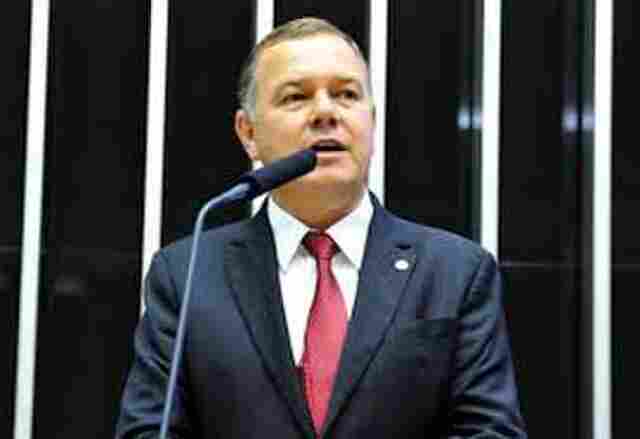 Equilíbrio do preço do leite está ameaçado em Rondônia, diz Mosquini