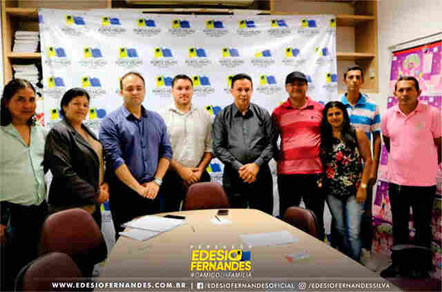 Vereador Edesio se reúne com presidentes de associações de bairros na Semusa