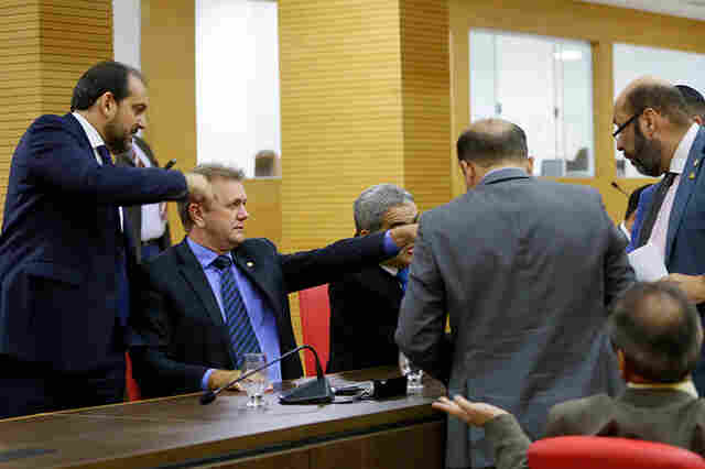 Para economizar, Assembleia Legislativa revisa contratos e cancela serviços