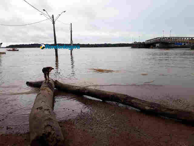 Ceron suspende fornecimento de energia em áreas alagadas para evitar acidentes