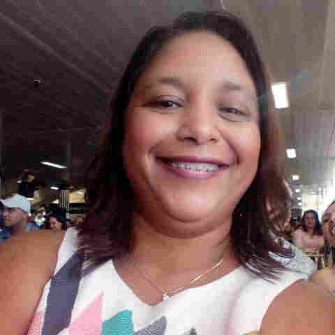 Família faz vaquinha virtual para custear parte de tratamento de mulher com esclerose múltipla