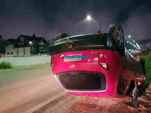 Dois capotamentos em menos de seis horas na Capital