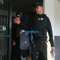 Vídeo: Agente penitenciário jogou ácido em médico na Capital após desconfiar de traição