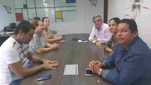 Presidente do Sindeprof cobra retorno do ônibus que transporta professores da Zona Rural
