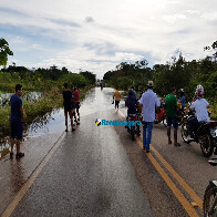 Cheia: Dnit vai aterrar área alagada na BR-319, próximo a ponte do Madeira