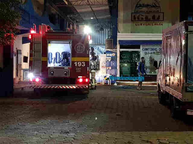 Moradores passam mal após vazamento de gás amônia em fábrica de gelo na Capital