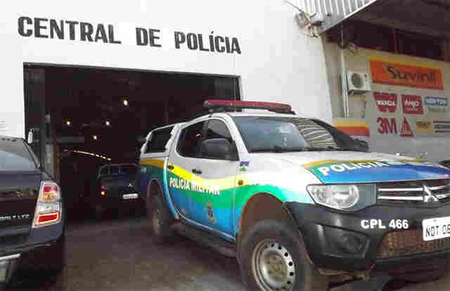 Apenado agride colega com cabo de vassoura em presídio e os dois são levados para a delegacia