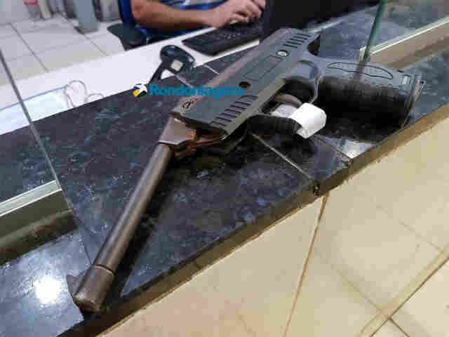 Jovem é preso portando arma e diz que iria fazer assaltos