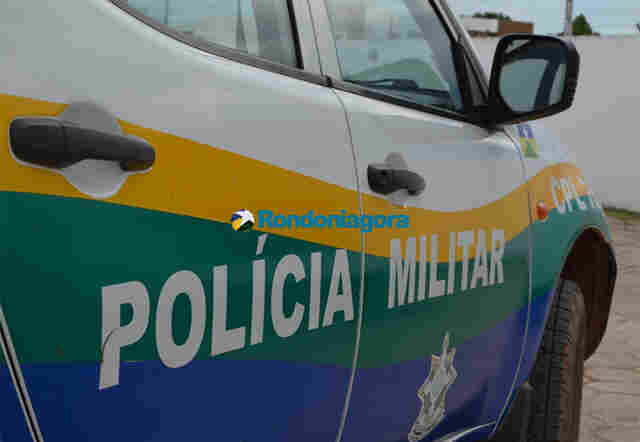 Dois homens são mortos e um fica ferido durante tiroteio dentro de bar