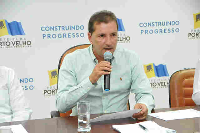 Prefeitura envia comissão de educação à Ponta do Abunã