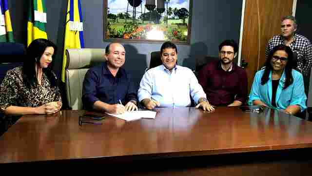 Câmara homologa concurso e forma comissão para convocar aprovados