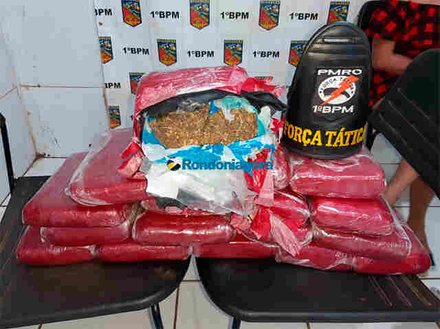 Mulher é presa com 18 quilos de droga em hotel da Capital