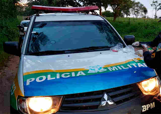 Corpo de homem é encontrado com vários tiros
