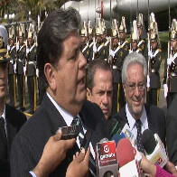 Ex-presidente do Peru tenta suicídio ao ser detido por caso Odebrecht