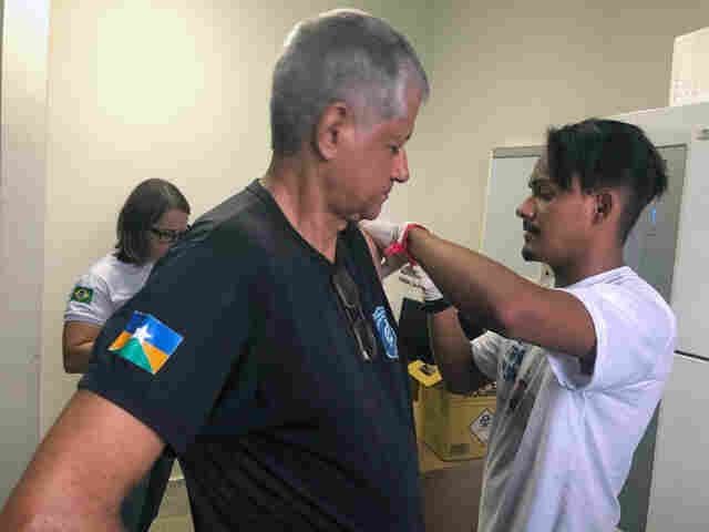 Presidiários são vacinados contra gripe H1N1 em Rondônia