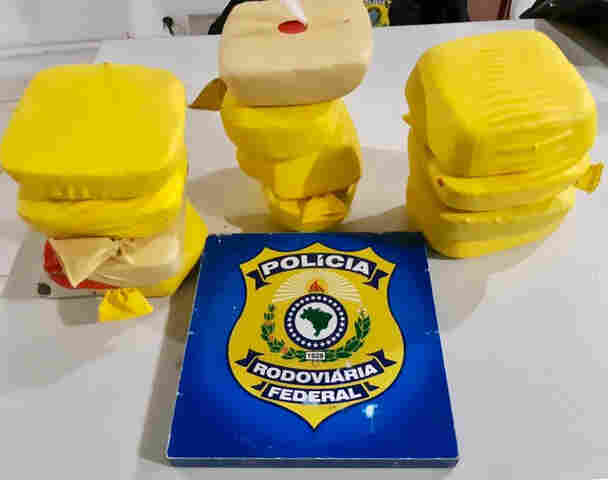 Caminhoneiro é preso com 12,5 Kg de cocaína em Porto Velho