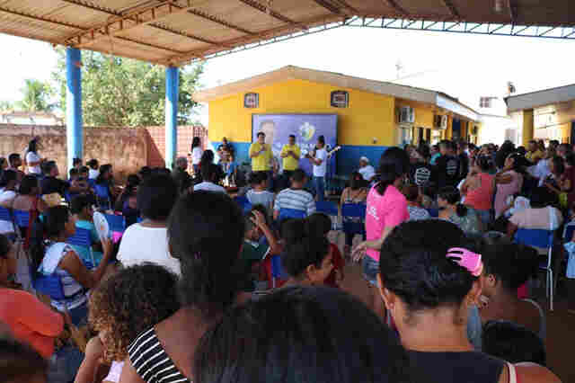 Ação social é realizada pelo vereador Edesio Fernandes nas comunidades Planalto I e II.