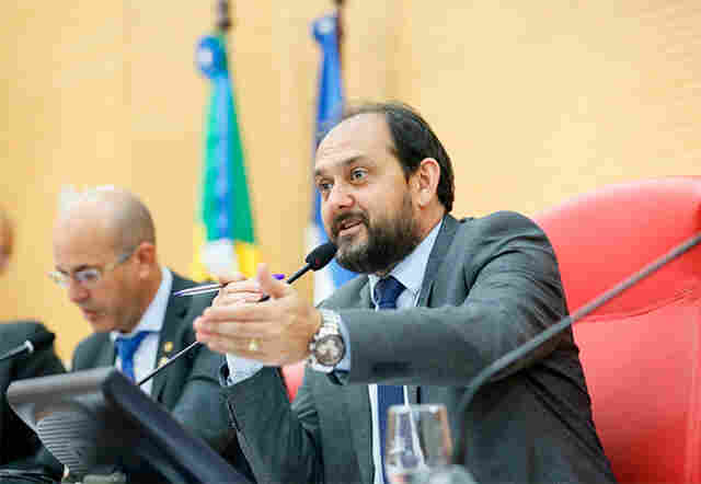 Presidente da Assembleia anuncia convocação dos primeiros aprovados no concurso para a próxima semana