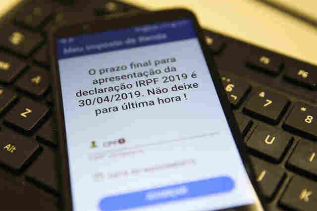 Prazo para entregar declaração de Imposto de Renda termina nesta terça-feira
